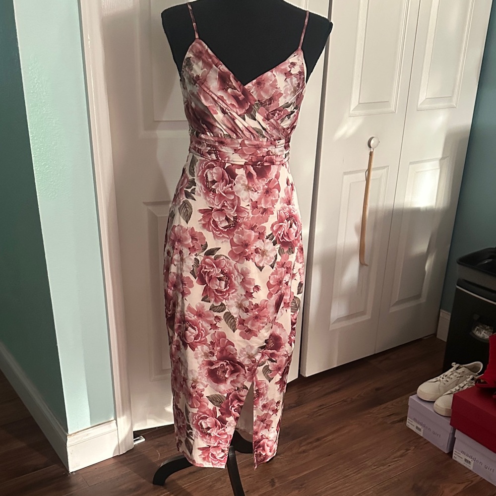 Express Pink Floral Midi Dress